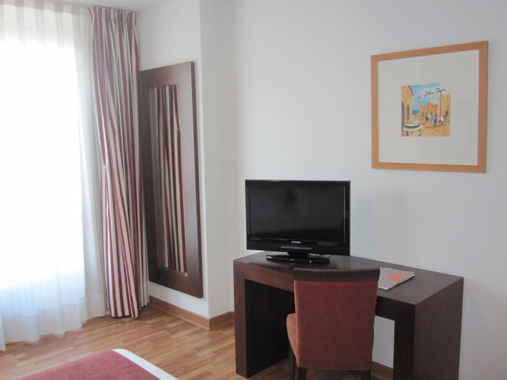 B&B Hotel ויגו מראה חיצוני תמונה